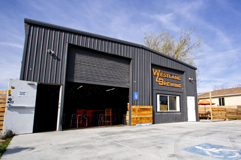 Tehachapi Wine and Cattle Company tasting room at sunrise